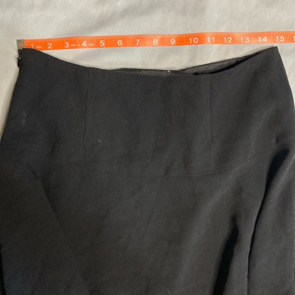 Women's Black Flattering A-line Miniskirt - Picture 5 of 6